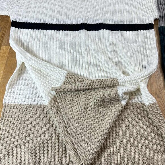 Evelyn Taylor Color-block Knit Oversized V-Neck Sweater (Fall Collection) - Picture 6 of 10